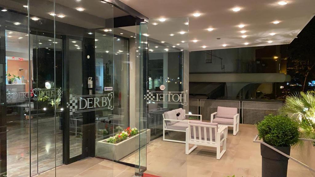 Hotel Derby Римини Экстерьер фото